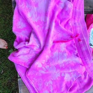 Womens size 2x pink tye dye comfy shorts